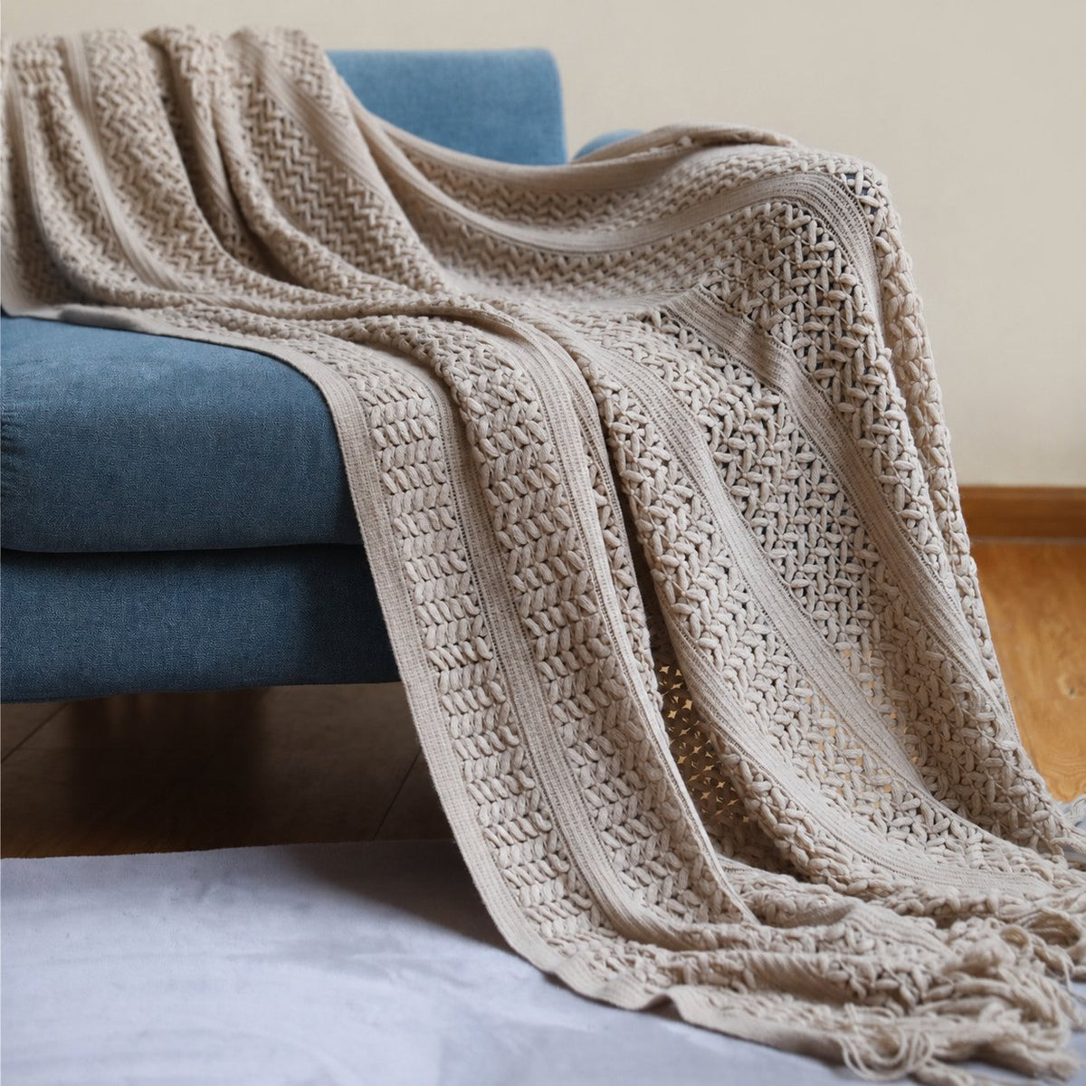 Textured knit throw — oatmeal