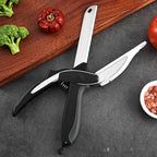 2-in-1 Cutting Board Scissors — black scissors on a wooden board with broccoli and tomatoes